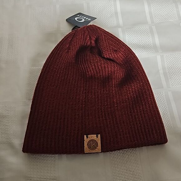 Oakley Women's Knitted Backbone Beanie Hat One Size Fired Brick - Picture 12 of 16